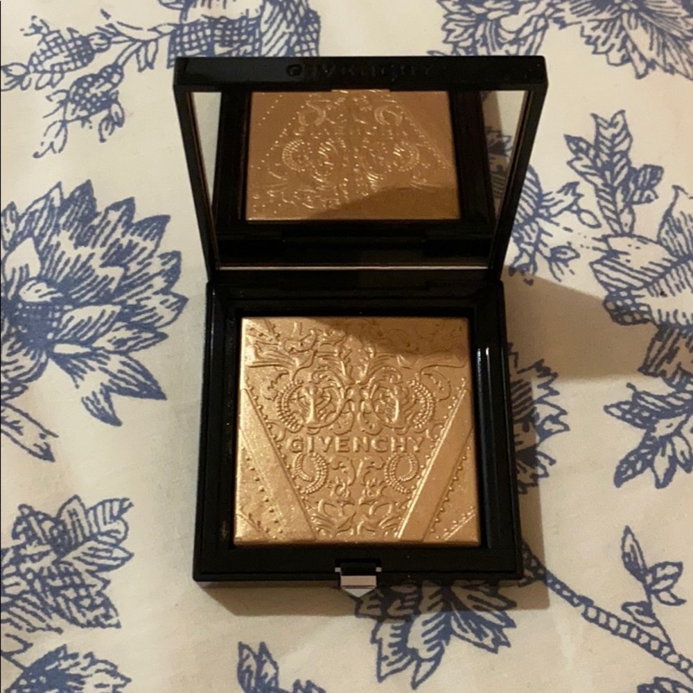 Givenchy TEINT Couture Shimmer Powder
